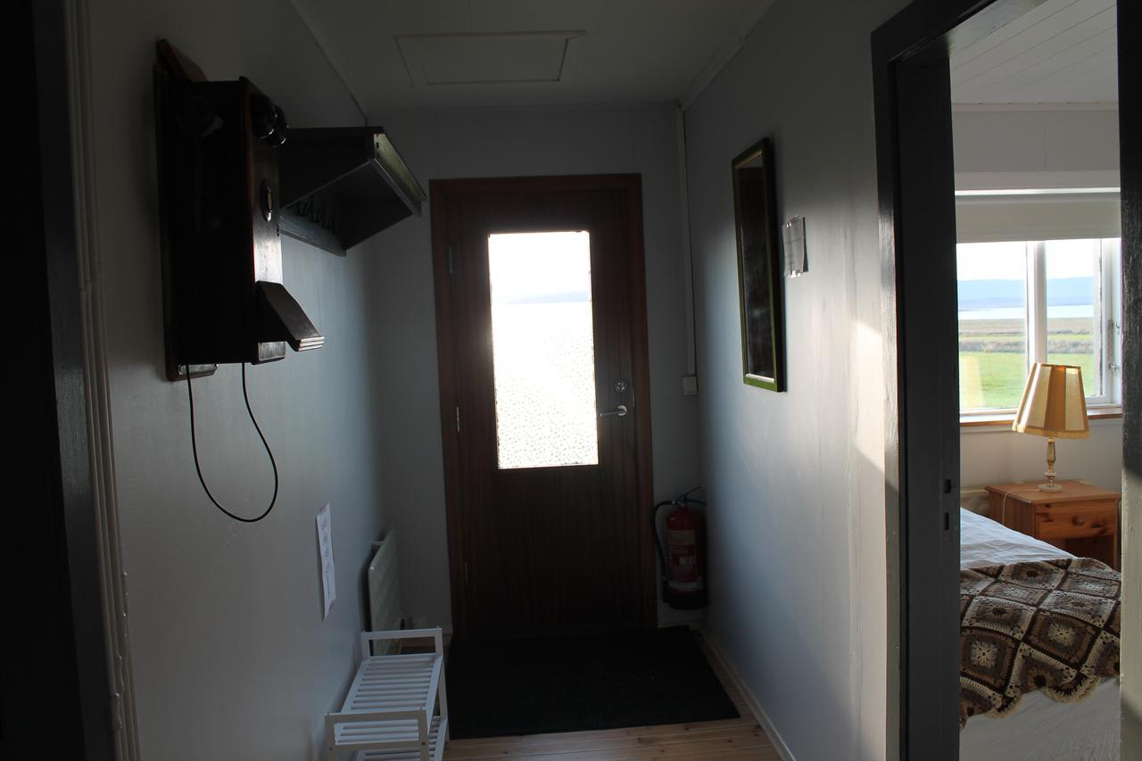 Midhop guesthouse Thingeyrar Extérieur photo