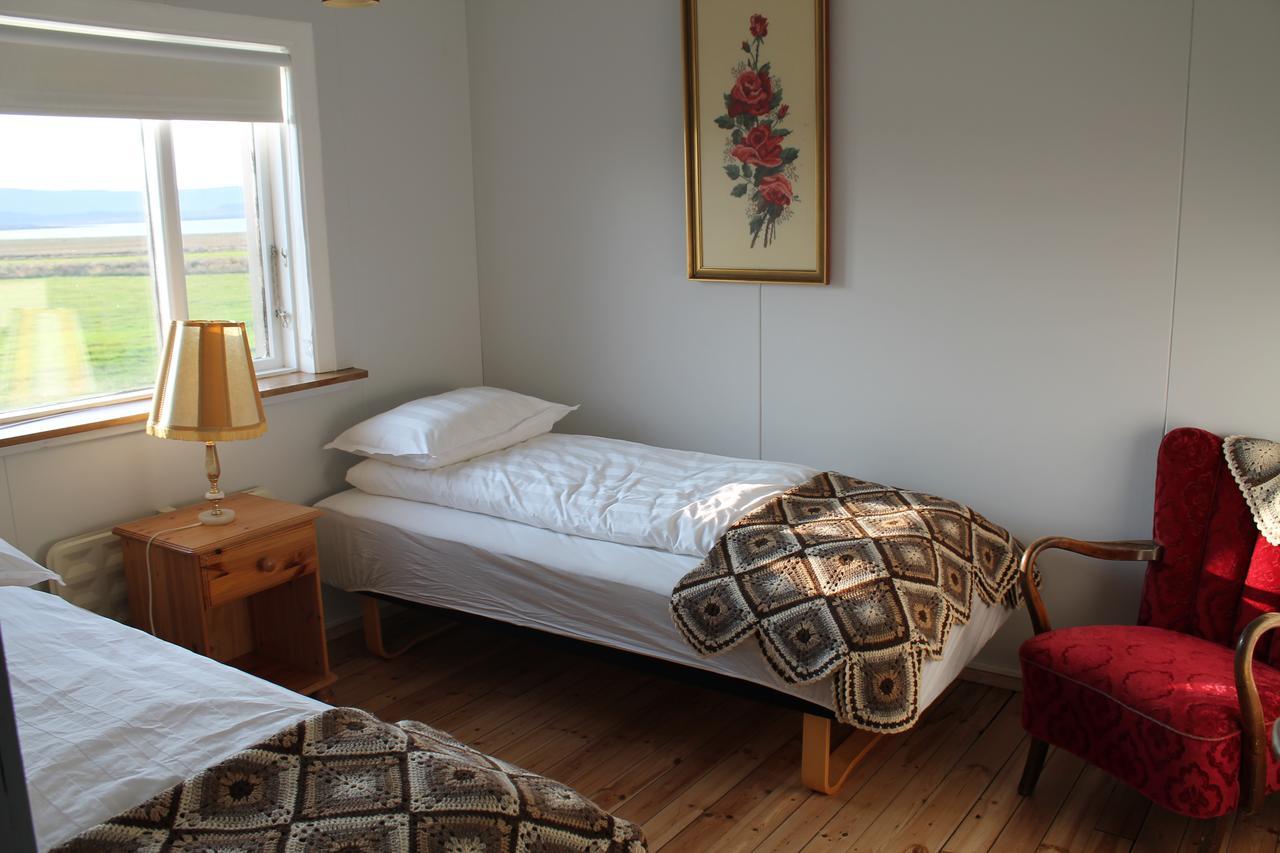 Midhop guesthouse Thingeyrar Extérieur photo
