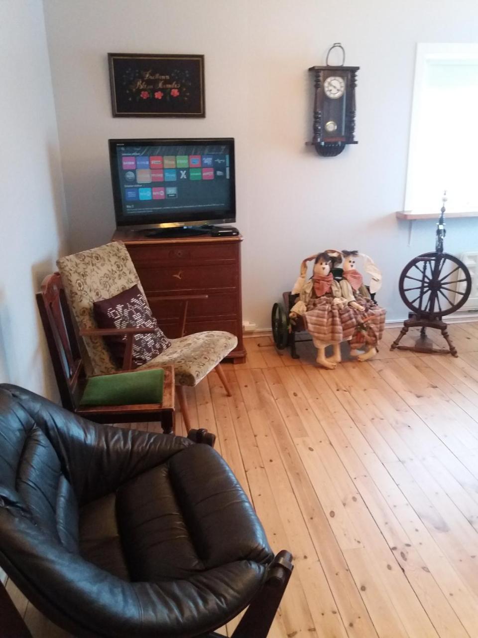 Midhop guesthouse Thingeyrar Extérieur photo