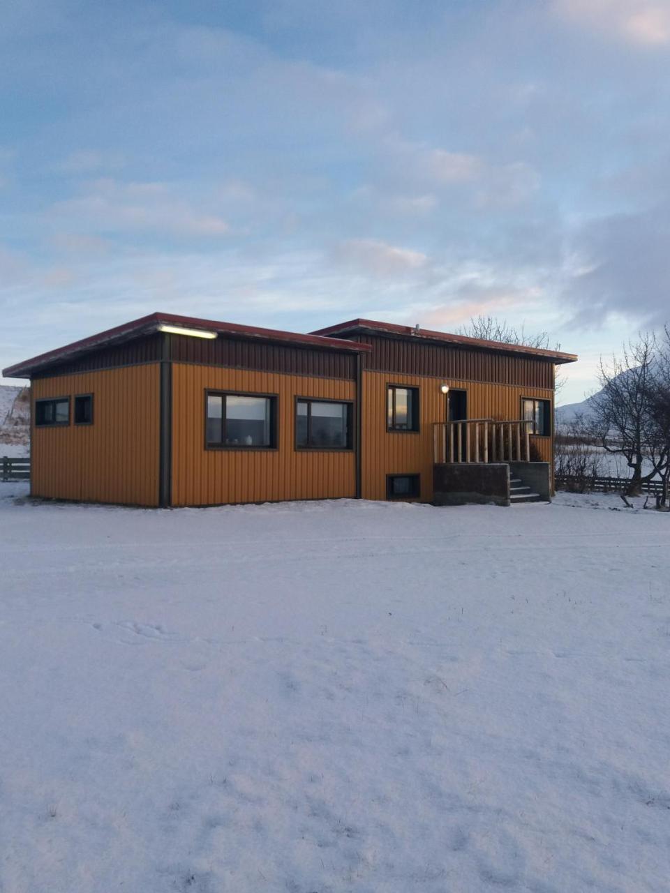 Midhop guesthouse Thingeyrar Extérieur photo